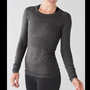Lululemon Run Swiftly Tech LS, Heathered Black.